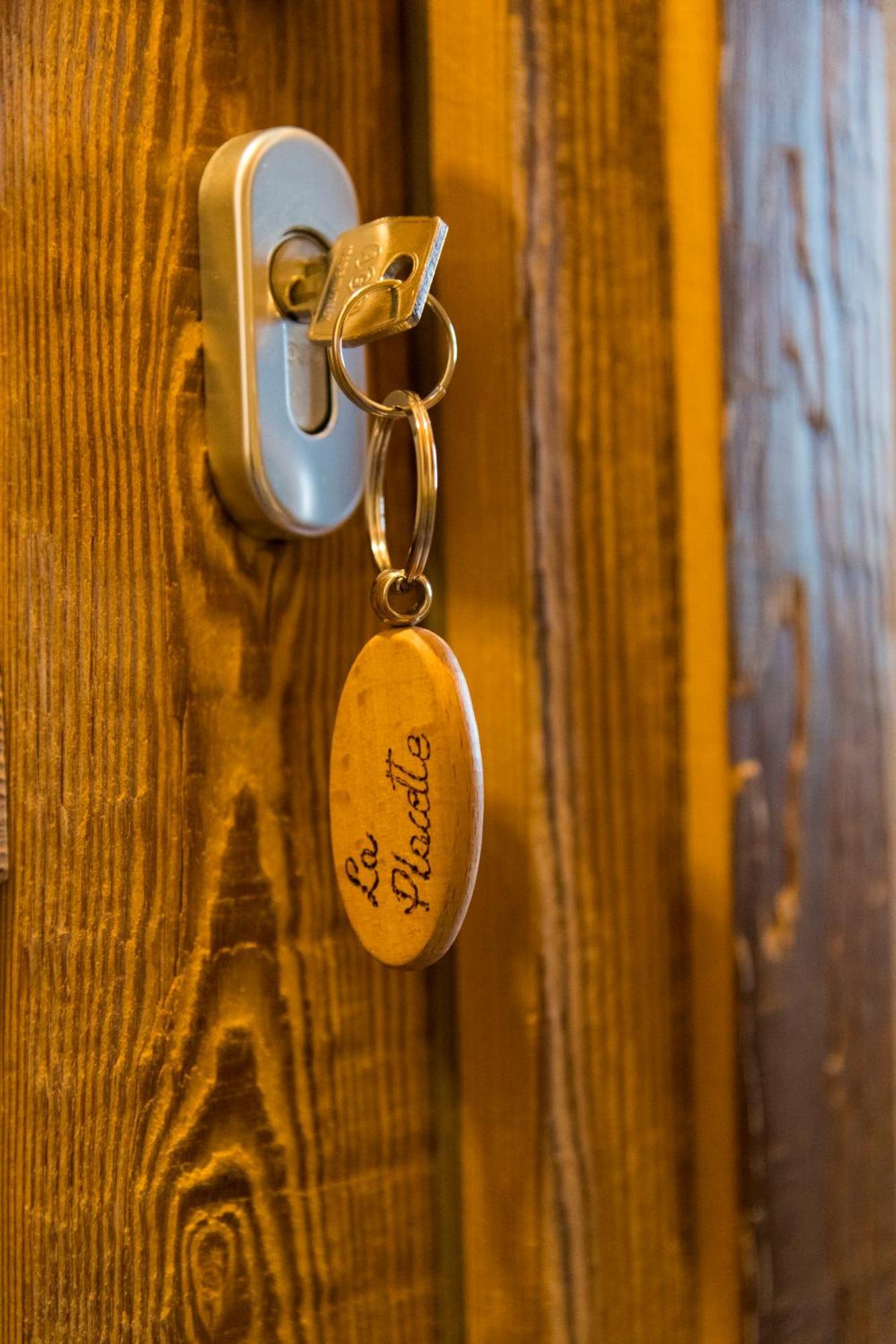 La Placette - Albergo Diffuso E Trattoria Usseaux Екстериор снимка