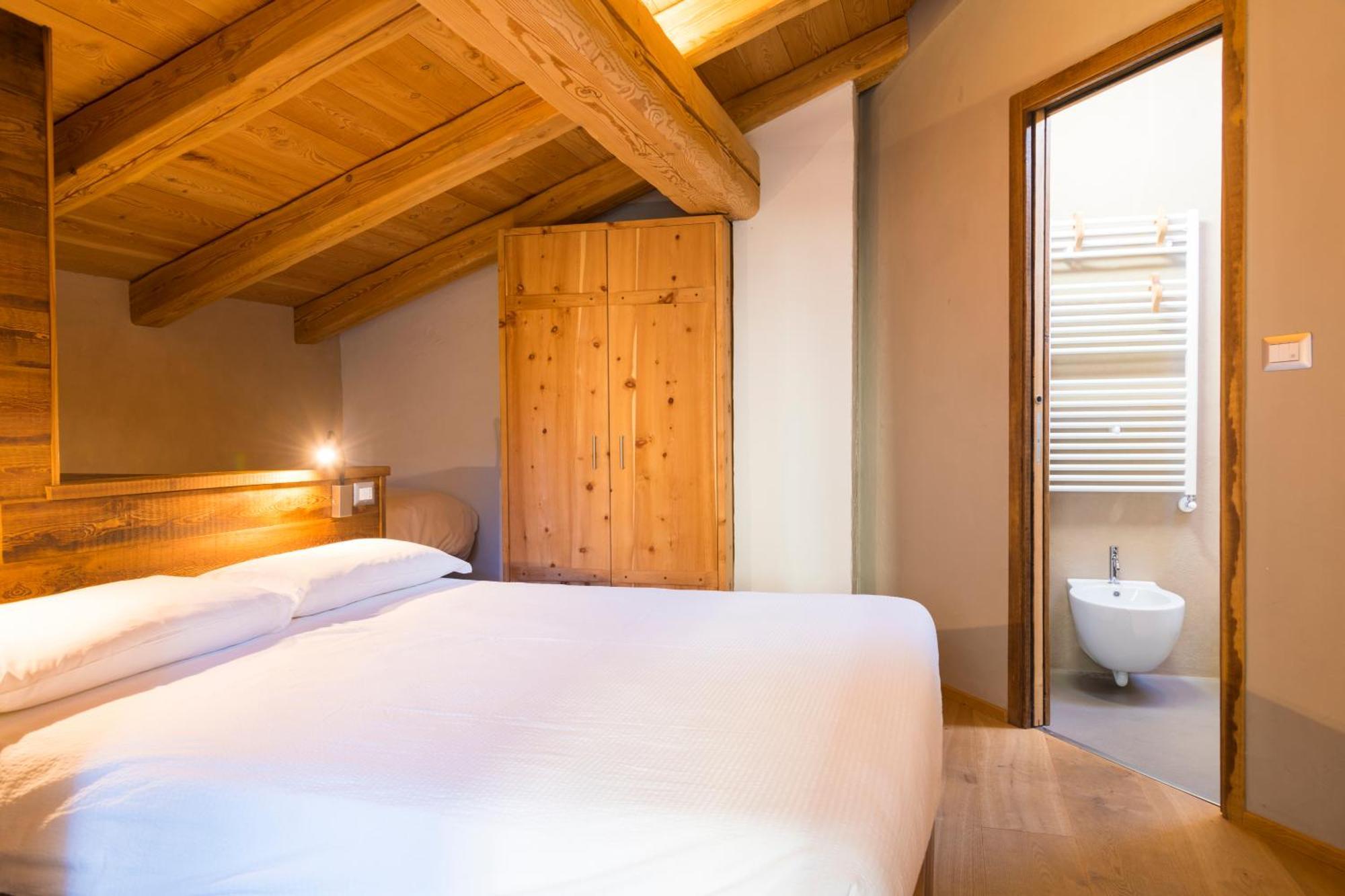 La Placette - Albergo Diffuso E Trattoria Usseaux Екстериор снимка
